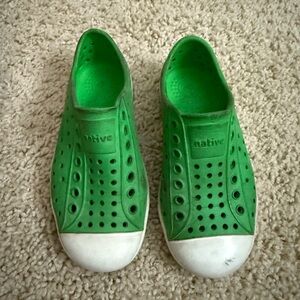 Native Kids Green and White Water Shoes